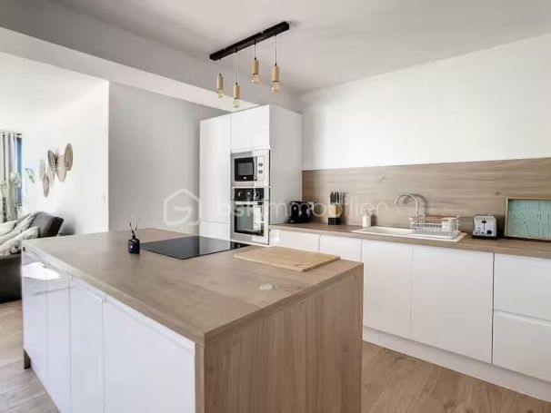 A louer APPARTEMENT T3 68 M2 TERRASSE  LA REDORTE