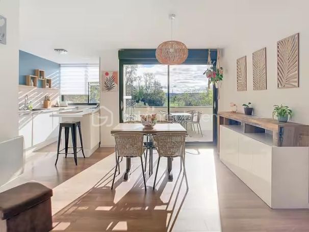 A louer APPARTEMENT T3 63 M2 TERRASSE  LA REDORTE