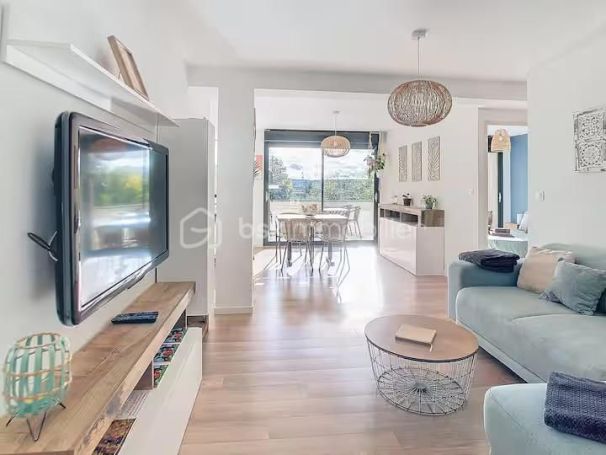 A louer APPARTEMENT T3 63 M2 TERRASSE  LA REDORTE