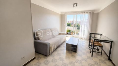 A louer APPARTEMENT T3 60 M2 BORD DE MER LA SEYNE SUR MER