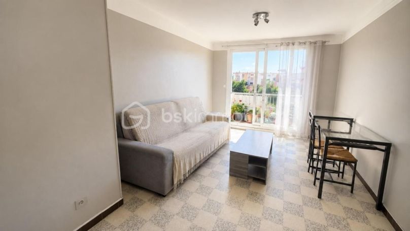 A louer APPARTEMENT T3 60 M2 BORD DE MER LA SEYNE SUR MER