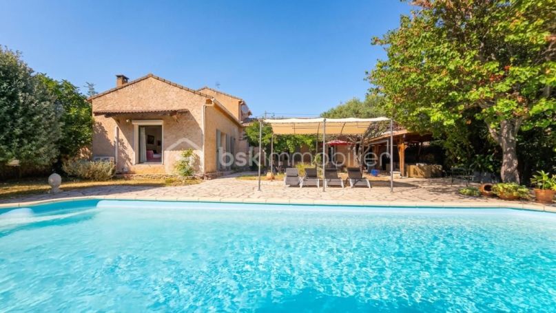 A louer MAISON  4 PIECES 147 M2  SAINT GERVAIS