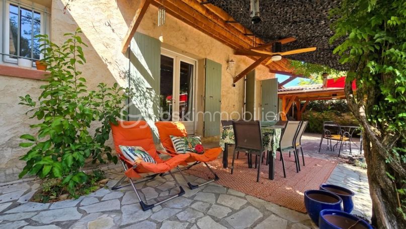 A louer MAISON  4 PIECES 147 M2  SAINT GERVAIS