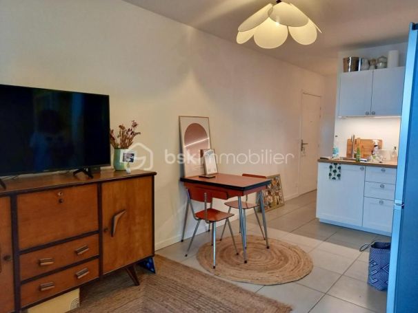 A louer STUDIO  38 M2 TERRASSE BORD DE MER URRUGNE