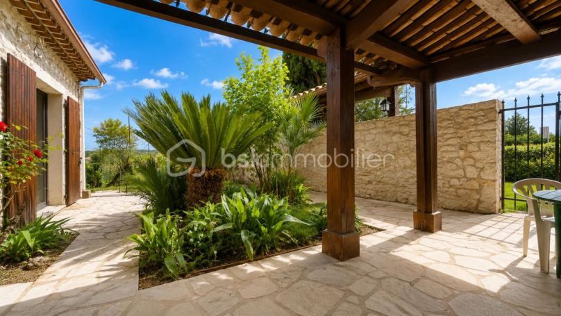 A louer MAISON  6 PIECES 253 M2  VENCE
