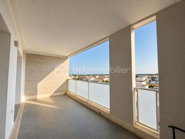 A louer APPARTEMENT T2 39 M2 TERRASSE VUE MER SERIGNAN