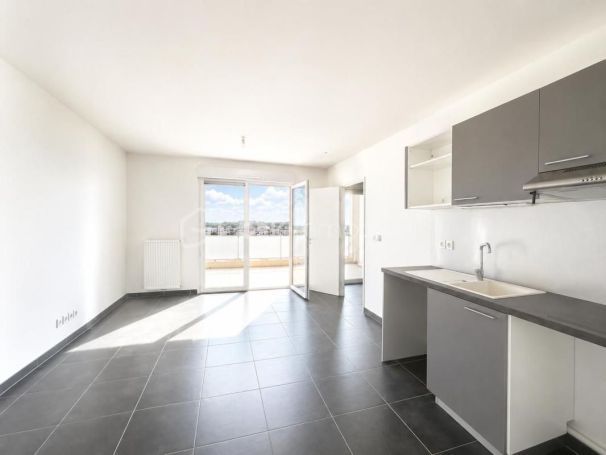 A louer APPARTEMENT T2 39 M2 TERRASSE VUE MER SERIGNAN
