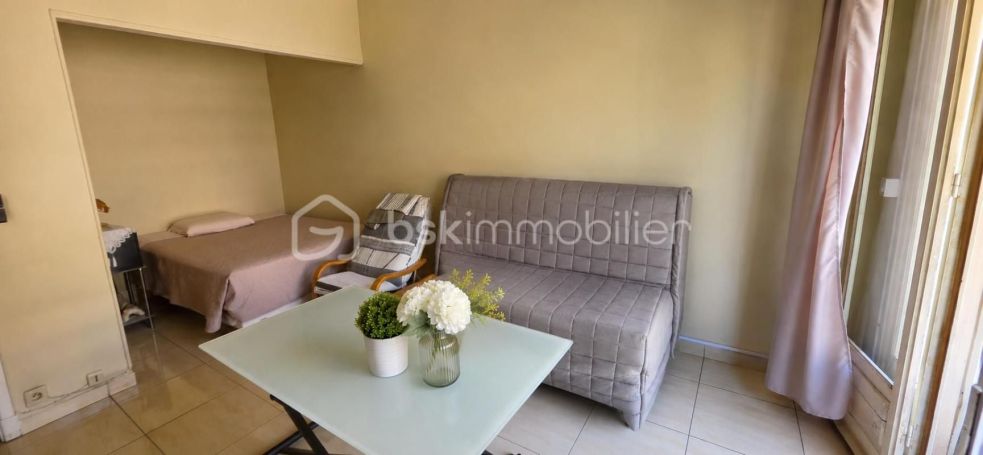 A louer STUDIO  30 M2 BORD DE MER NICE