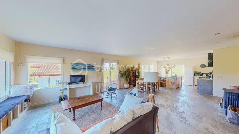 A vendre MAISON  CONTEMPORAINE  HASPARREN