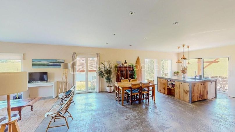 A vendre MAISON  CONTEMPORAINE  HASPARREN