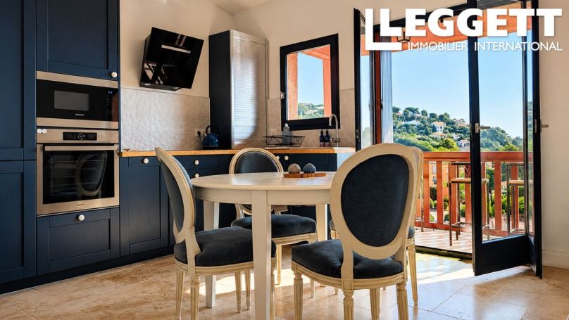 A louer APPARTEMENT T2 52 M2 BORD DE MER COLLIOURE