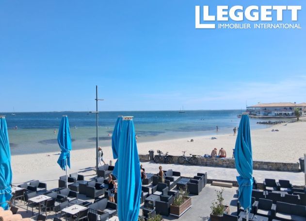 A louer APPARTEMENT T3 65 M2 TERRASSE BORD DE MER MEZE