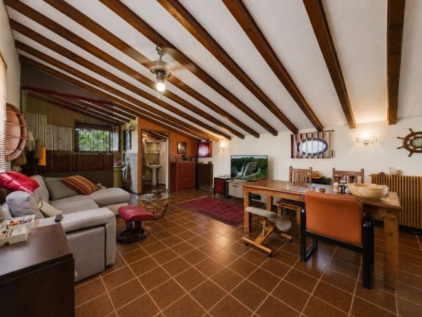 A vendre MAISON 7 PIECES 176 M2 PERI
