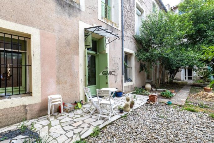 A louer STUDIO 34 M2 TERRASSE PEZENAS