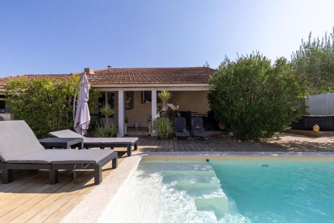 A louer MAISON 5 PIECES 118 M2 LIGNAN SUR ORB