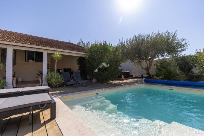 A louer MAISON 5 PIECES 118 M2 LIGNAN SUR ORB