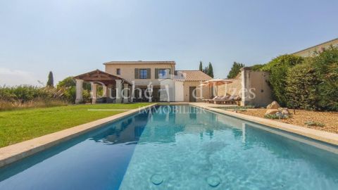 A louer MAISON  5 PIECES 158 M2  UZES