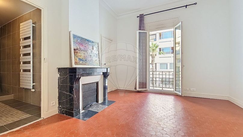A louer APPARTEMENT T5 125 M2  PERPIGNAN