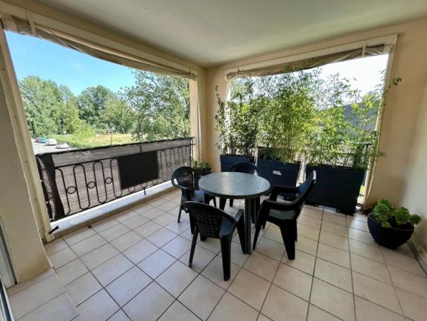 A louer APPARTEMENT T3 79 M2 TERRASSE BORD DE MER GRIMAUD