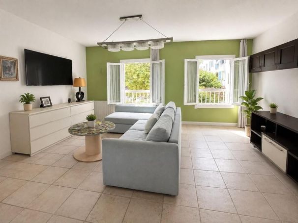 A louer APPARTEMENT T4 67 M2 BORD DE MER COGOLIN