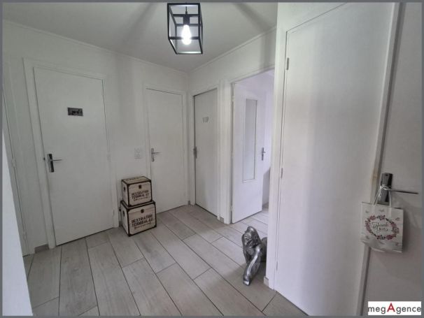 A louer APPARTEMENT T3 60 M2  LE LUC