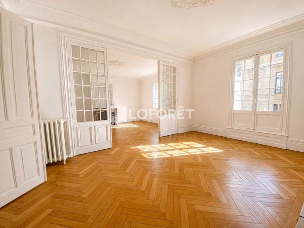 APPARTEMENT T4 127 M2 PIEDS DANS L'EAU LE HAVRE