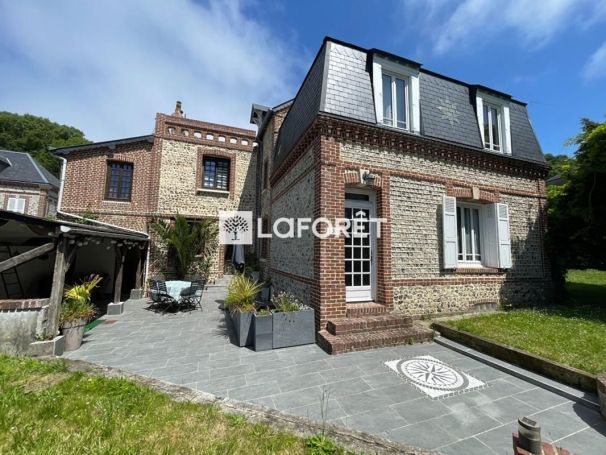 MAISON  CONTEMPORAINE BORD DE MER YPORT