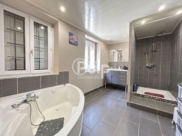 A vendre LONGèRE 6 PIECES 95 M2 HOUDAIN