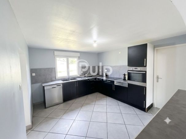 A louer LONGèRE 9 PIECES 211 M2 CONCHY SUR CANCHE