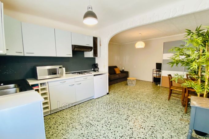 A louer STUDIO  24 M2 BORD DE MER BANYULS SUR MER Centre-ville