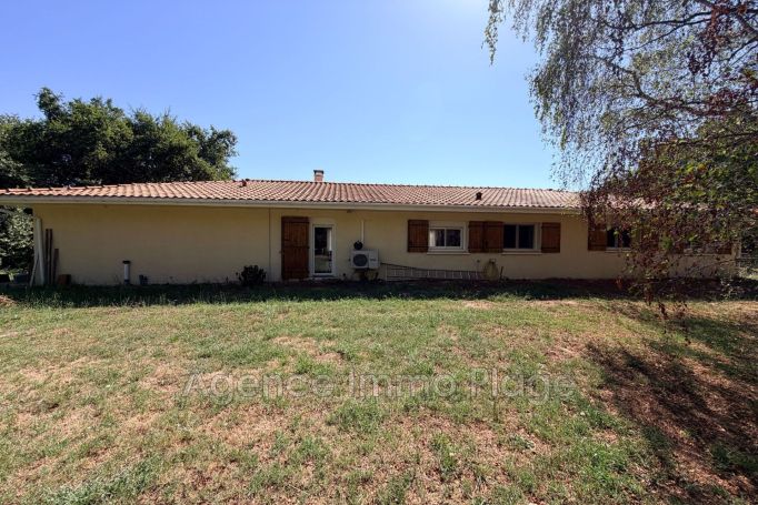 A vendre MAISON  5 PIECES 220 M2  SAINT VIVIEN DE MEDOC