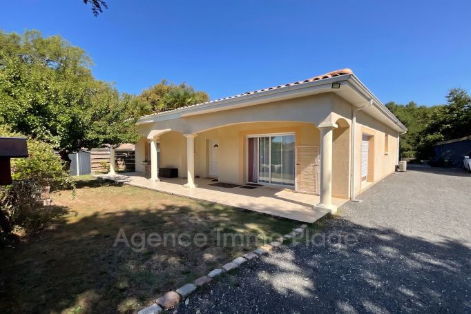 A vendre MAISON  4 PIECES 126 M2  QUEYRAC campagne