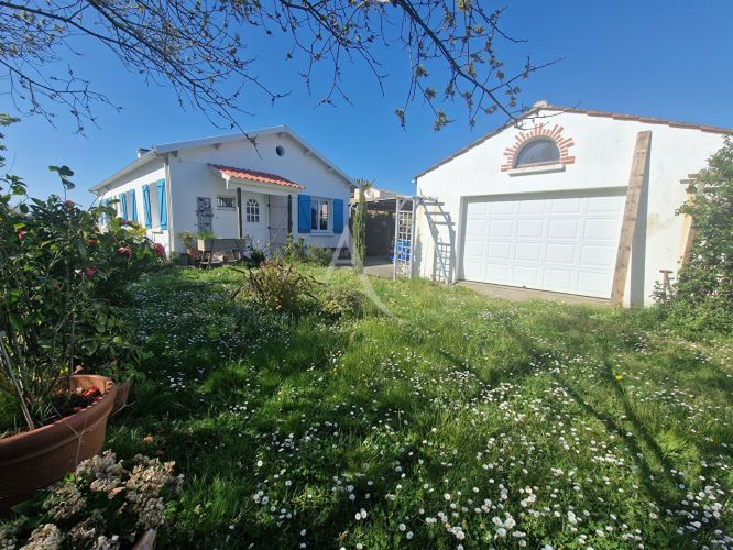 MAISON  5 PIECES 90 M2 BORD DE MER TALMONT SAINT HILAIRE