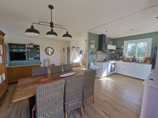 A vendre MAISON  5 PIECES 90 M2 BORD DE MER TALMONT SAINT HILAIRE