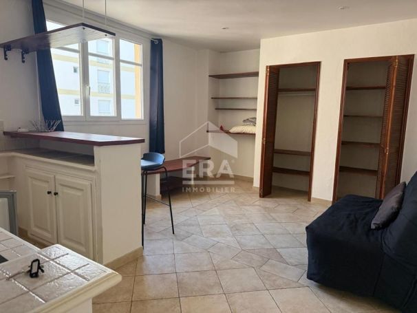A vendre STUDIO  26 M2 BORD DE MER CAGNES SUR MER