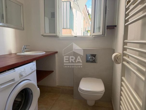 A vendre STUDIO  26 M2 BORD DE MER CAGNES SUR MER