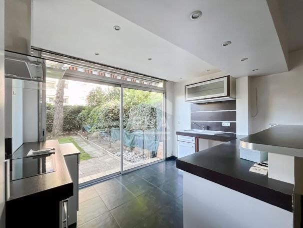 A louer APPARTEMENT T3 68 M2 BORD DE MER CAGNES SUR MER