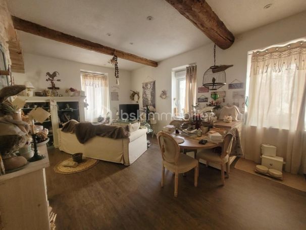 A louer MAISON  DE MAîTRE  VINASSAN