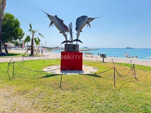 A louer APPARTEMENT T2 52 M2 BORD DE MER CAGNES SUR MER