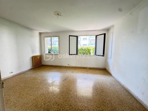 A louer APPARTEMENT T2 52 M2 BORD DE MER CAGNES SUR MER