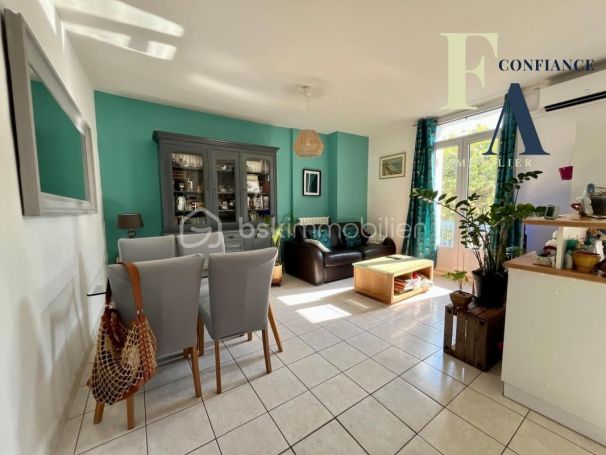 A louer APPARTEMENT T3 67 M2 BORD DE MER SETE
