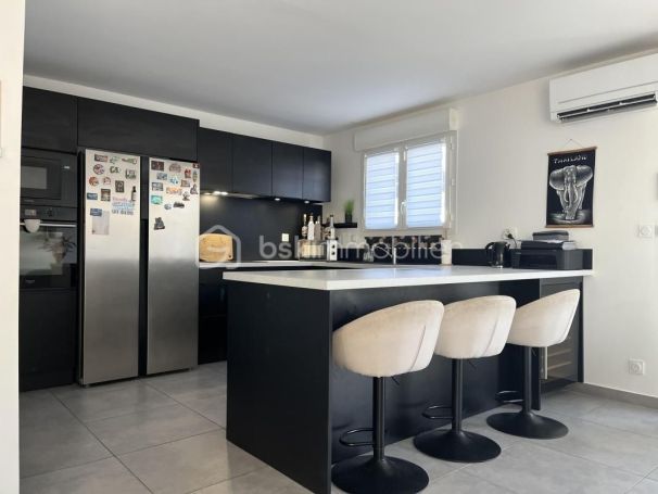 A louer MAISON  5 PIECES 133 M2  MONTBLANC