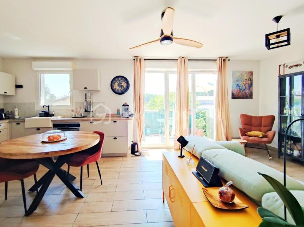 A louer APPARTEMENT NEUF T3 63 M2 BORD DE MER BIGANOS