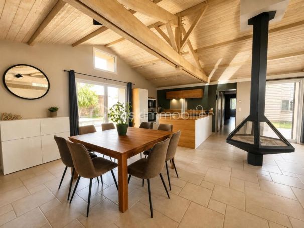 A louer MAISON  DE MAîTRE  LES BROUZILS
