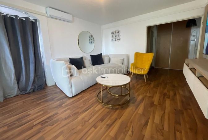 A louer APPARTEMENT T4 76 M2 BORD DE MER MARIGNANE
