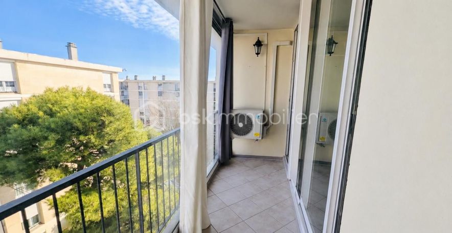 A louer APPARTEMENT T4 76 M2 BORD DE MER MARIGNANE