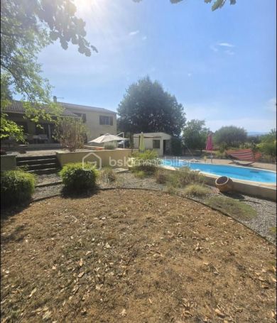 A louer MAISON  6 PIECES 134 M2  RIVIERES