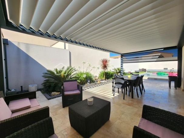 A louer MAISON  5 PIECES 124 M2  TOURBES