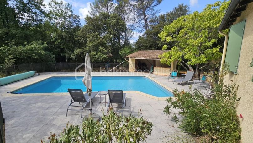 A louer MAISON  5 PIECES 138 M2  FLASSANS SUR ISSOLE