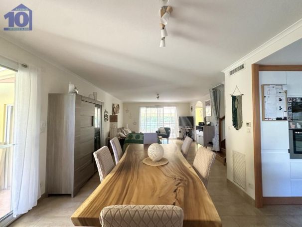 A louer MAISON  4 PIECES 94 M2 BORD DE MER VALRAS PLAGE